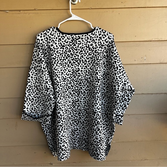 Cynthia Rowley Animal Print Crewneck Sweater - Size 3x - Picture 5 of 5